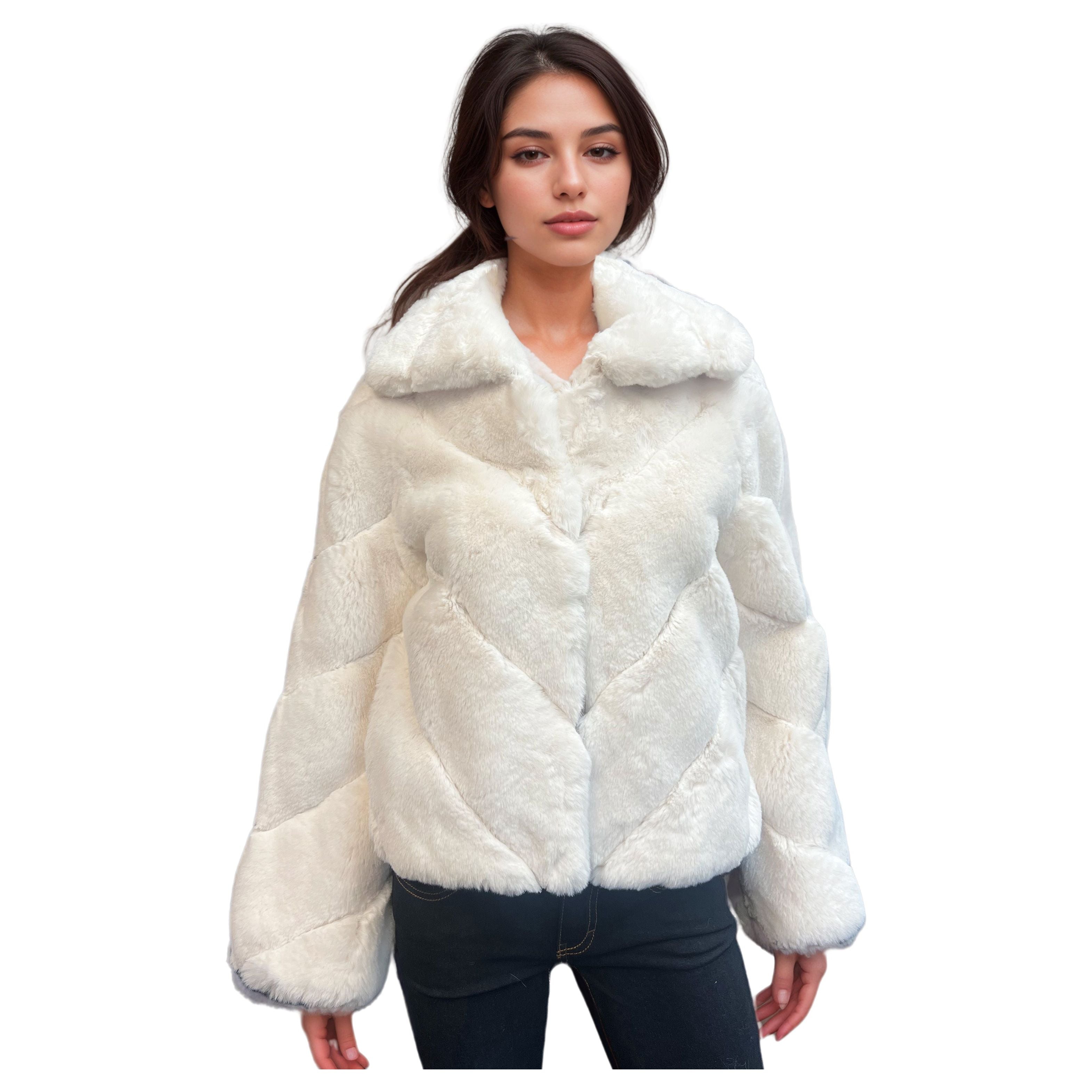 BCBGMAXAZRIA Women's Short Faux Fur Jacket