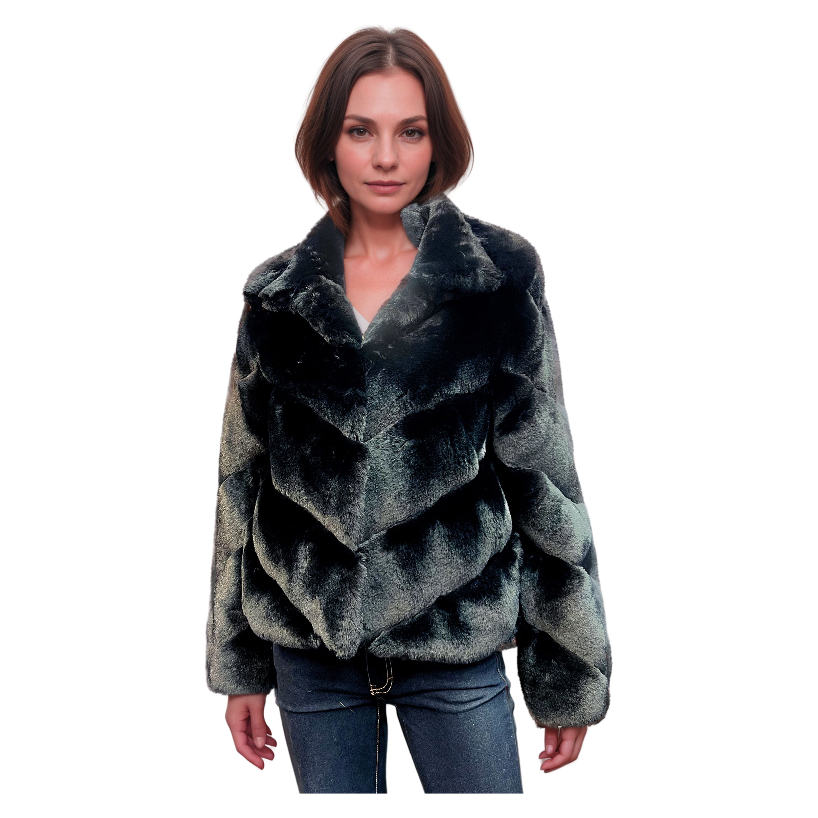 BCBGMAXAZRIA Women's Short Faux Fur Jacket